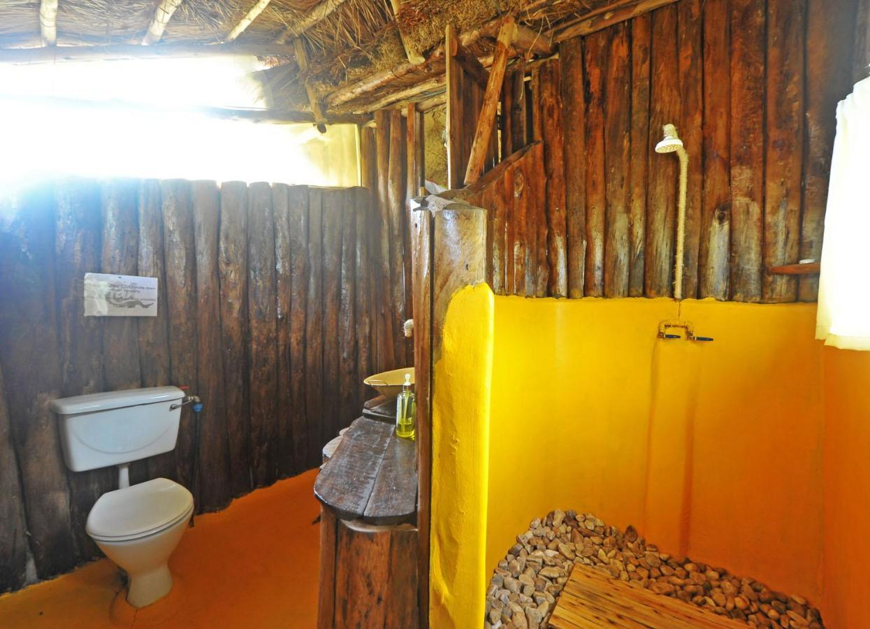 Bullbush River Camp Kihihi Luaran gambar