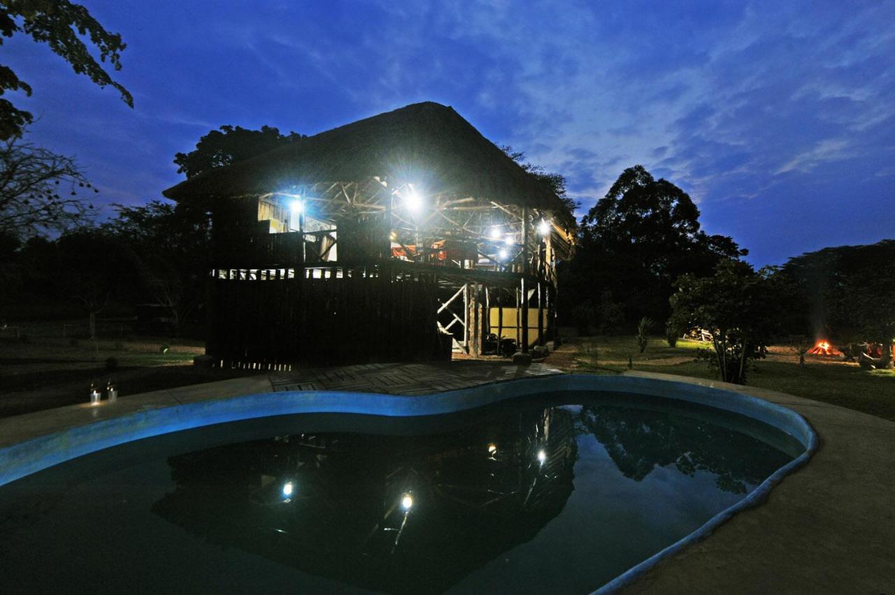 Bullbush River Camp Kihihi Luaran gambar